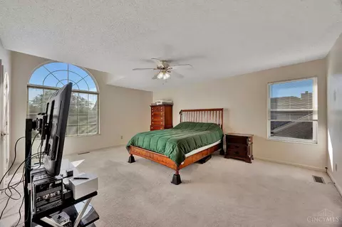 Bedroom - 11897 Winston Cir, Forest Park, OH 45240 photo 1 of 6