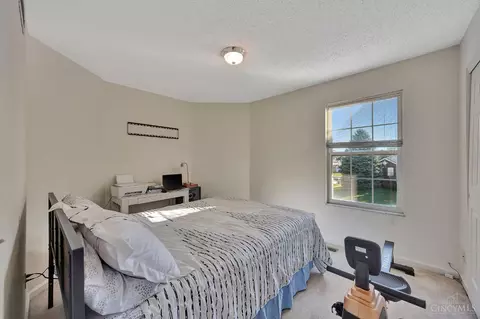 Bedroom - 11897 Winston Cir, Forest Park, OH 45240 photo 4 of 6