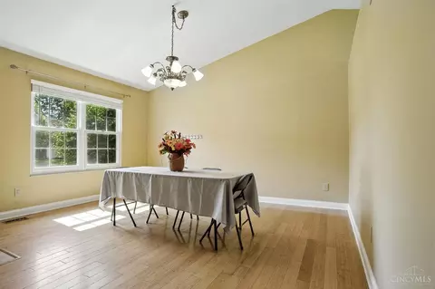 4653 Cardinal Dr, Cincinnati, OH 45244 photo 6