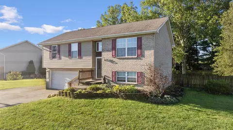 100 Robin Ave, Mount Orab, OH 45154