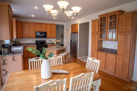 Kitchen - 3889 Bear Ln, Cleves, OH 45002 photo 2 of 3