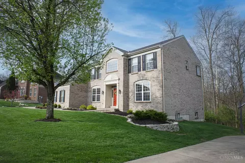 Exterior - 3889 Bear Ln, Cleves, OH 45002 photo 2 of 8