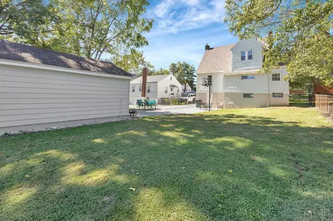Exterior - 3778 Eyrich Rd, Cincinnati, OH 45248 photo 9 of 11