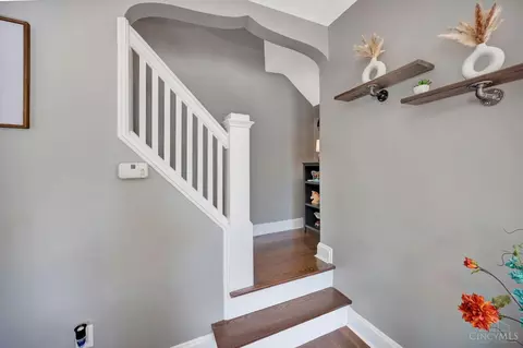 Entry Way - 3778 Eyrich Rd, Cincinnati, OH 45248 photo 3 of 3