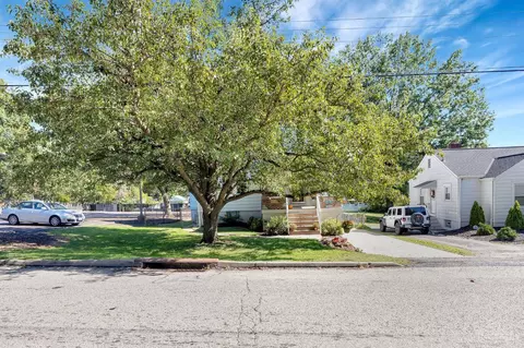 Exterior - 3778 Eyrich Rd, Cincinnati, OH 45248 photo 4 of 11