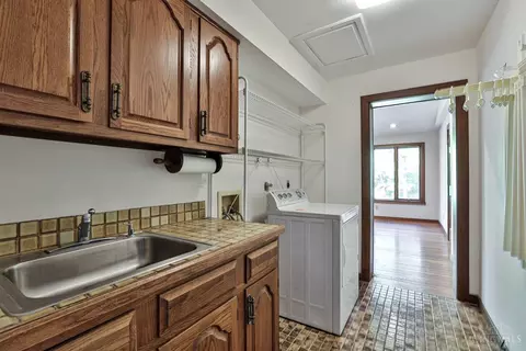 Other - 445 Bishopsbridge Dr, Cincinnati, OH 45255 photo 4 of 7