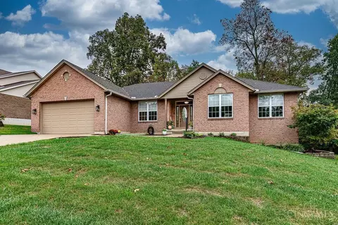 2055 Little Turtle Ct, Hamilton, OH 45013
