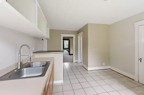 Kitchen - 27 Phillips Ave, Saint Bernard, OH 45217 photo 3 of 9