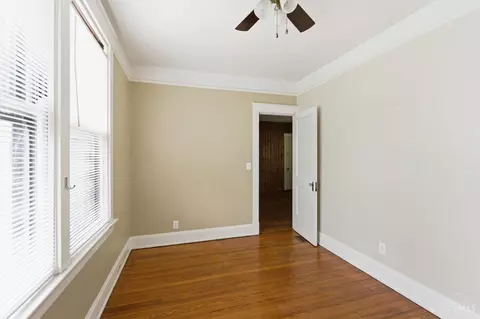 Bedroom - 27 Phillips Ave, Saint Bernard, OH 45217 photo 5 of 6