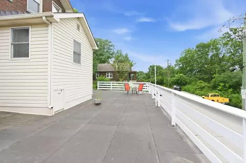 Exterior - 27 Phillips Ave, Saint Bernard, OH 45217 photo 9 of 12