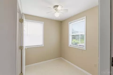 Bedroom - 27 Phillips Ave, Saint Bernard, OH 45217 photo 6 of 6