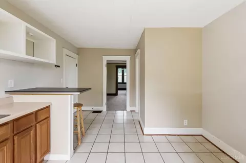 Entry Way - 27 Phillips Ave, Saint Bernard, OH 45217 photo 1 of 2