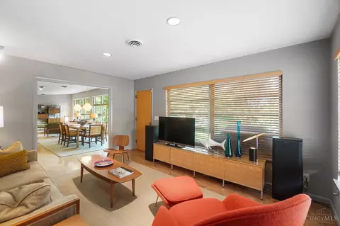 Living - 8389 Arborcrest Dr, Cincinnati, OH 45236 photo 6 of 6