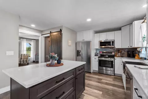 Kitchen - 7870 Us Rt 22 3, Morrow, OH 45152 photo 2 of 4