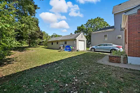 Exterior - 162 Ridgeway Rd, Cincinnati, OH 45216 photo 4 of 15