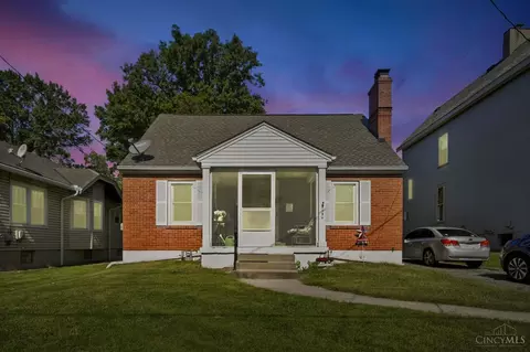 Exterior - 162 Ridgeway Rd, Cincinnati, OH 45216 photo 15 of 15