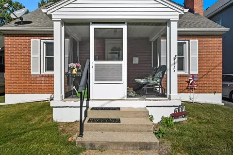 Exterior - 162 Ridgeway Rd, Cincinnati, OH 45216 photo 2 of 15