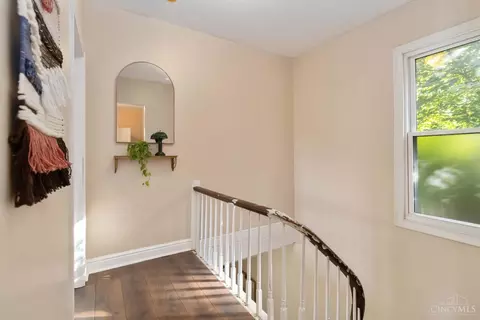 Entry Way - 6633 Roe St, Cincinnati, OH 45227 photo 5 of 6