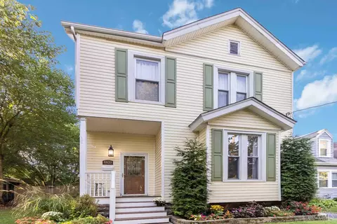 Exterior - 6633 Roe St, Cincinnati, OH 45227 photo 4 of 15