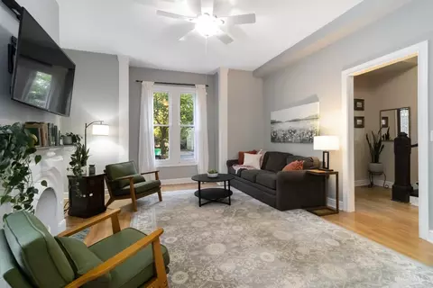 Living - 6633 Roe St, Cincinnati, OH 45227 photo 2 of 5