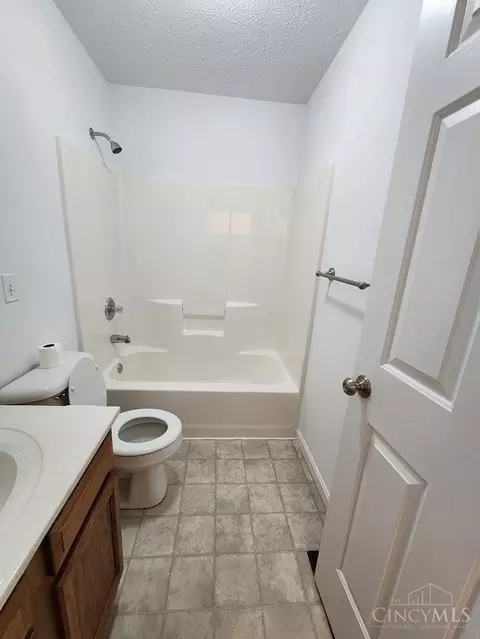 Bath - 103 Stone Trace Dr, Mount Orab, OH 45154 photo 2 of 2