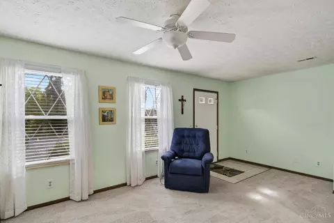 Living - 1696 Devils Backbone Rd, Cincinnati, OH 45233 photo 1 of 2