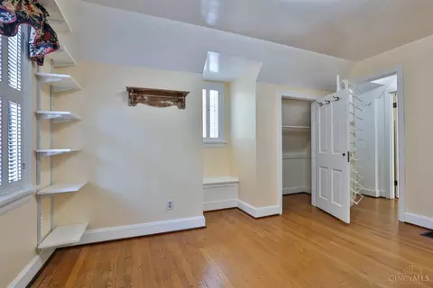 Bedroom - 55 Forest Ave, Wyoming, OH 45215 photo 4 of 9