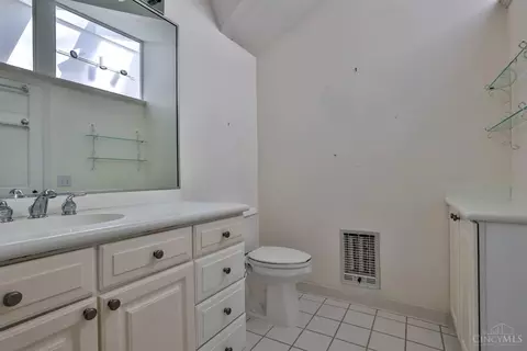 Bath - 55 Forest Ave, Wyoming, OH 45215 photo 1 of 5