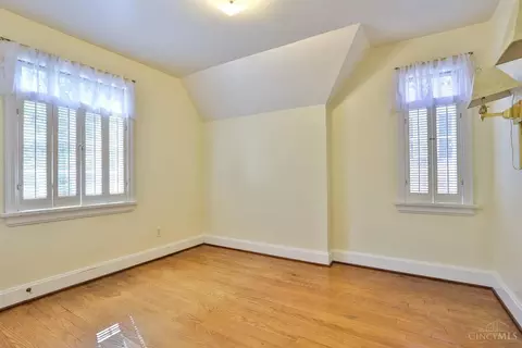 Bedroom - 55 Forest Ave, Wyoming, OH 45215 photo 5 of 9