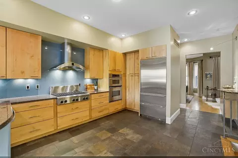 Kitchen - 2731 Cleinview Ave, Cincinnati, OH 45206 photo 2 of 4