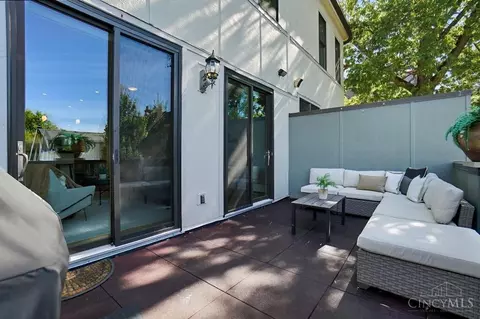 Exterior - 2731 Cleinview Ave, Cincinnati, OH 45206 photo 9 of 12