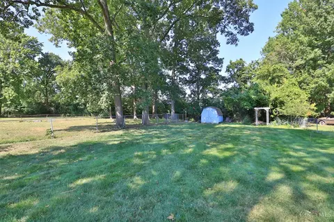 Exterior - 9001 Cherry St, Blue Ash, OH 45242 photo 8 of 10