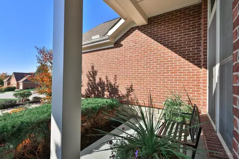 Exterior - 458 Maple Ridge Ct, Cincinnati, OH 45244 photo 3 of 15