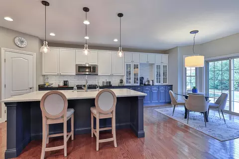 Kitchen - 458 Maple Ridge Ct, Cincinnati, OH 45244 photo 4 of 7