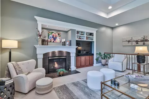 Living - 458 Maple Ridge Ct, Cincinnati, OH 45244 photo 5 of 5