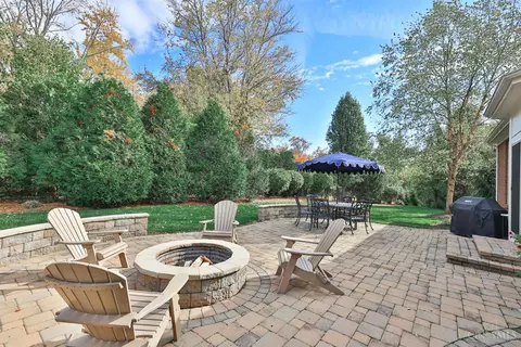 Exterior - 458 Maple Ridge Ct, Cincinnati, OH 45244 photo 6 of 15