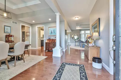 Entry Way - 458 Maple Ridge Ct, Cincinnati, OH 45244 photo 1 of 3