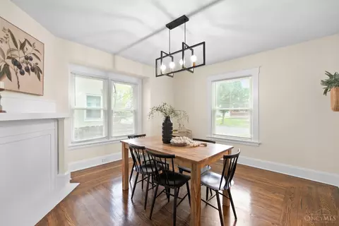 Dining - 1650 Rose Pl, Cincinnati, OH 45237 photo 2 of 4