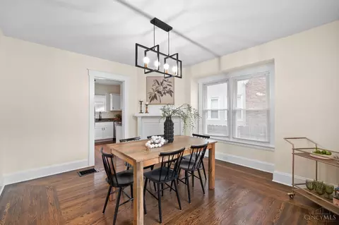 Dining - 1650 Rose Pl, Cincinnati, OH 45237 photo 4 of 4