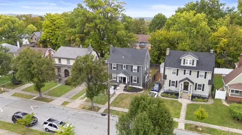 View/Area - 1650 Rose Pl, Cincinnati, OH 45237 photo 1 of 2