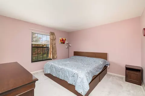 Bedroom - 7940 Stablegate Ln, Maineville, OH 45039 photo 4 of 4