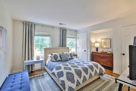 Bedroom - 6790 Marblehead Dr, Cincinnati, OH 45243 photo 6 of 7