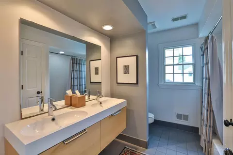 Bath - 6790 Marblehead Dr, Cincinnati, OH 45243 photo 4 of 5
