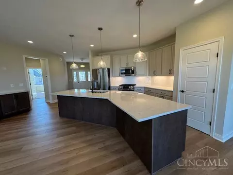 3948 Lukas Ln, Hamilton, OH 45013 photo 15