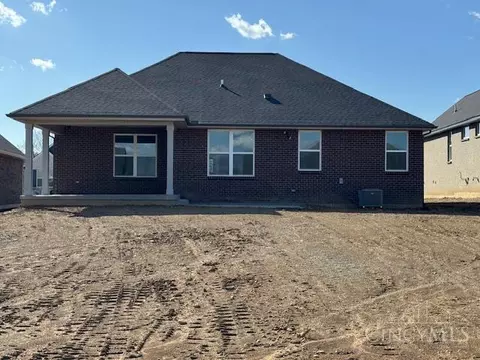 3948 Lukas Ln, Hamilton, OH 45013 photo 2