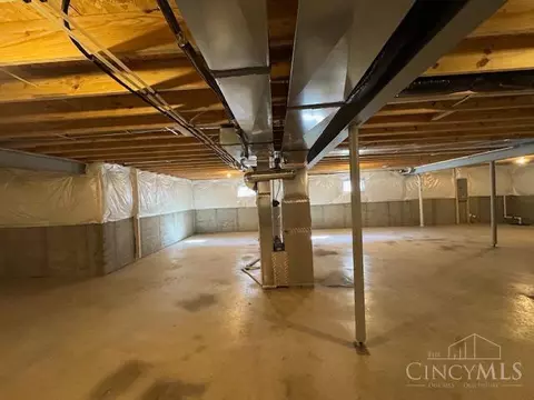 3948 Lukas Ln, Hamilton, OH 45013 photo 32