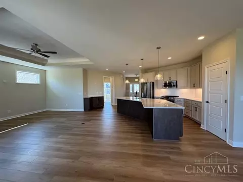 3948 Lukas Ln, Hamilton, OH 45013 photo 4