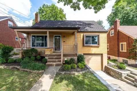 3668 Castlewood Ln, Cincinnati, OH 45248