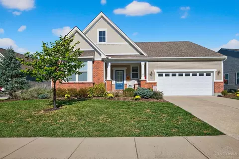 1822 Oak Grove Ln, Hamilton Township, OH 45039