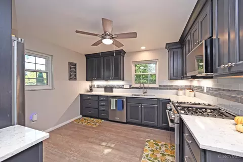 809 Carini Ln, Greenhills, OH 45218 photo 14